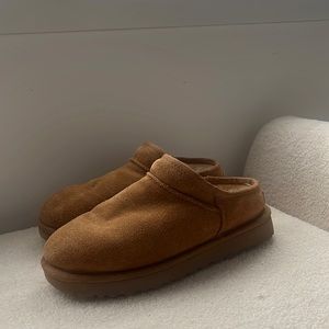 UGG Classic Mini Slipper